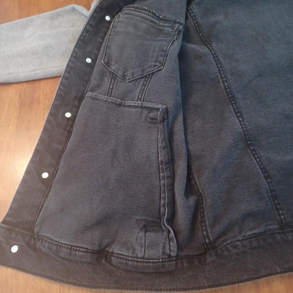 Abercrombie & Fitch Men's Black and Gray Hoodie Jacket - Picture 6 of 7